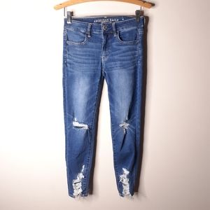 🌐 American Eagle Next Level Stretch X destroyed Jegging Crop jeans size 4